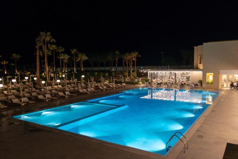 Mangia'S Himera Resort Campofelice Di Roccella Εξωτερικό φωτογραφία